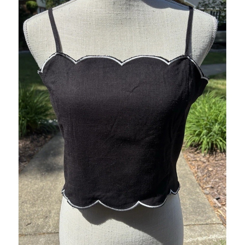 black cami top distinctive white-stitched scalloped edges Side Zip Sz L